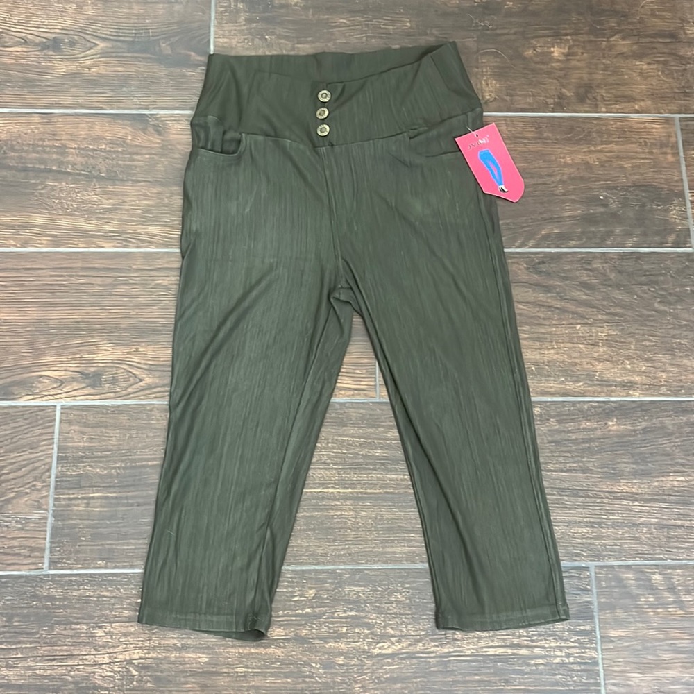 Green Jvini Stretch Pull-on Jeggings with Pockets, buttons in the front size 2xl